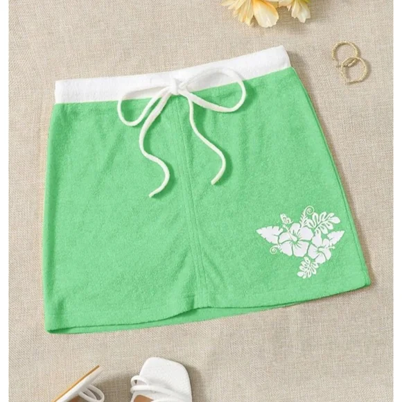 Terry Cloth Mini Skirt With Hibiscus Flower/Tropical Flower Green & White Large - Picture 1 of 8